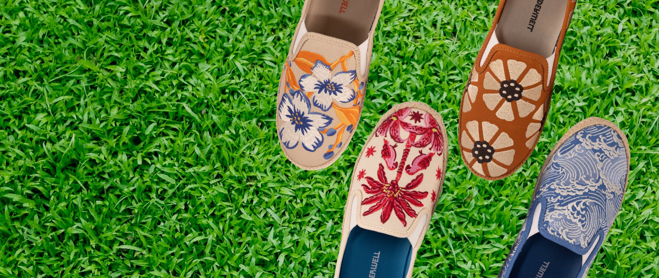 <p>The New<br/><em><strong>In Full Bloom</strong></em><br/>Collection</p>